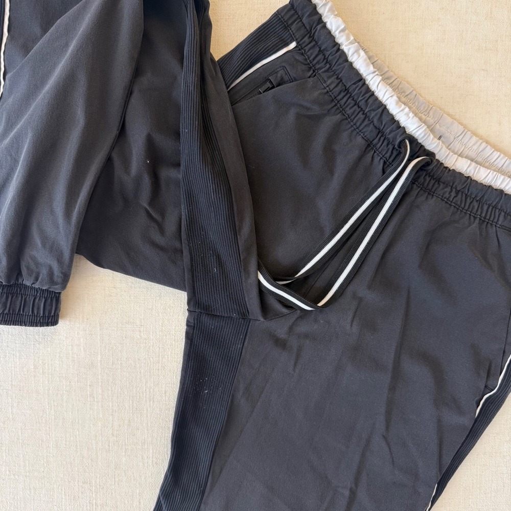 Athleta Brooklyn Jogger Black White Piping Pants Womens Size 6 - Picture 3 of 14